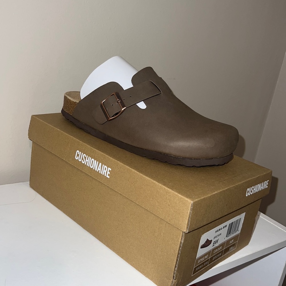 Cushionaire Clogs